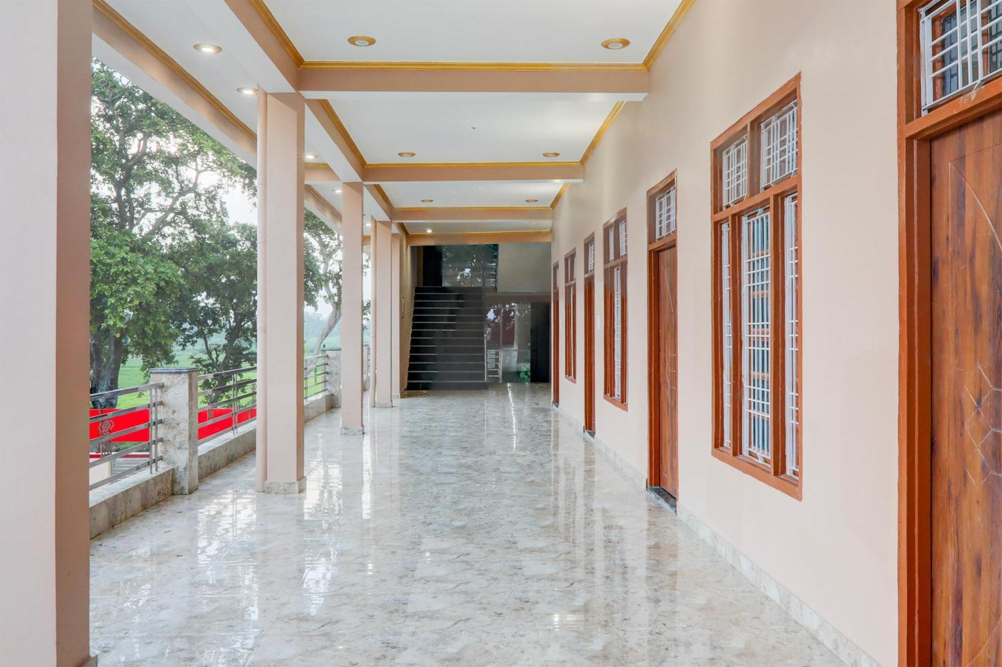 Hotel O Kashvi Hotel Sitapur  Esterno foto
