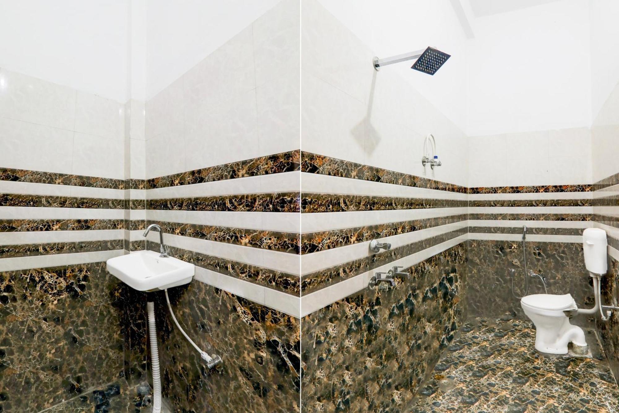 Hotel O Kashvi Hotel Sitapur  Esterno foto